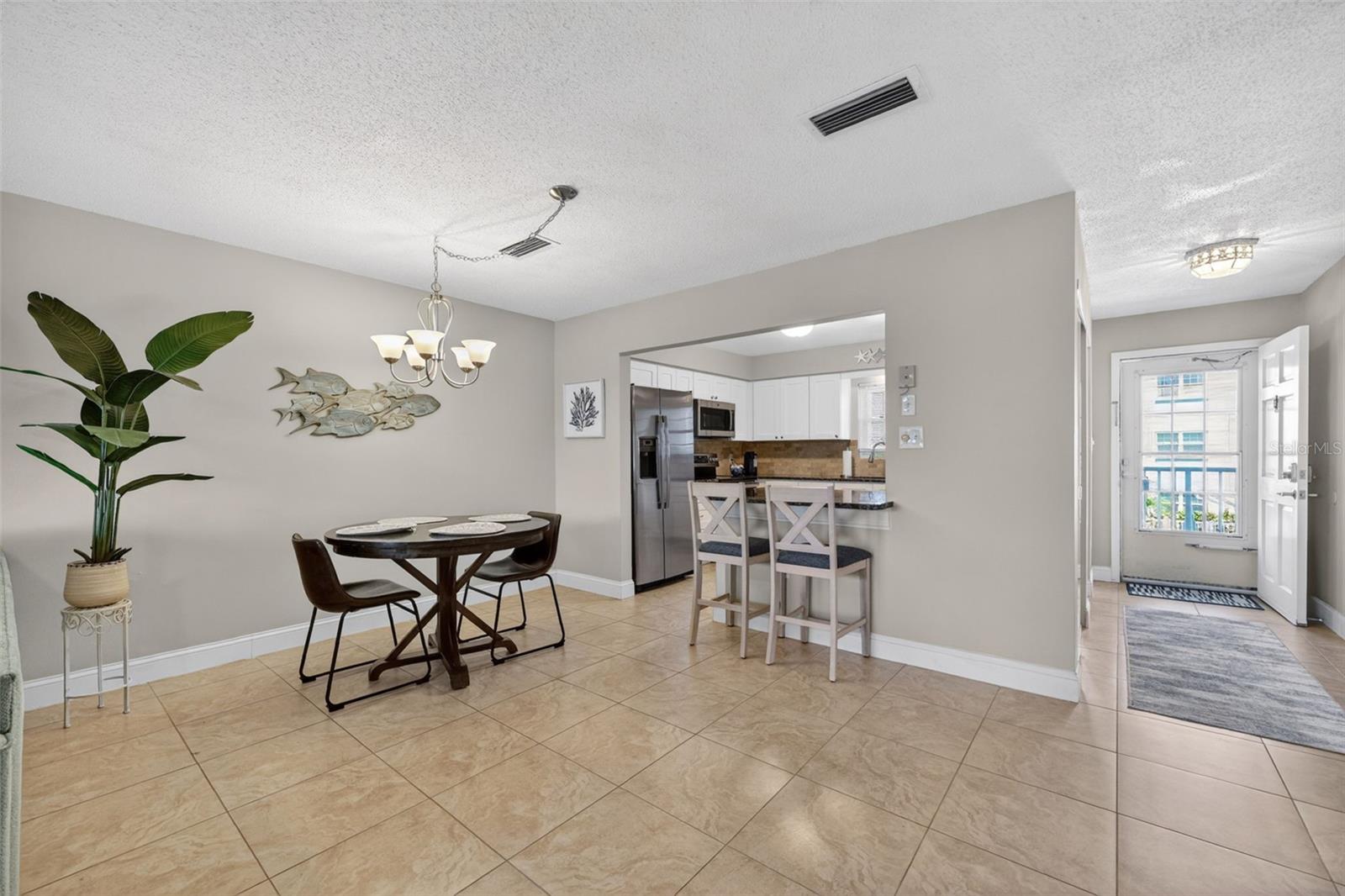 1706 BELLEAIR FOREST DR #220 — photo 5