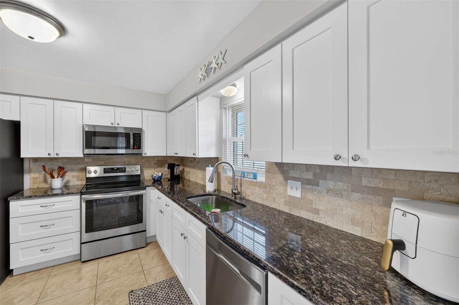 1706 BELLEAIR FOREST DR #220 — photo 7