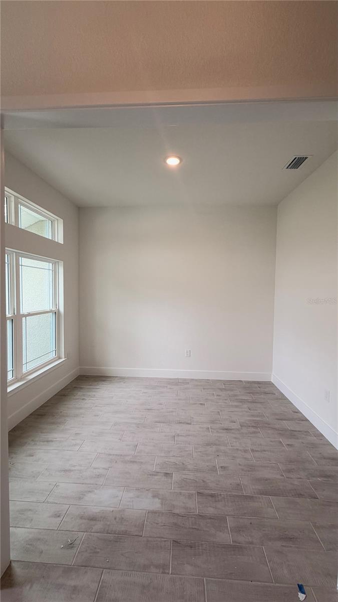 2823 HUMBERT AVE — photo 10