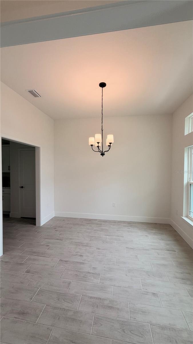 2823 HUMBERT AVE — photo 9