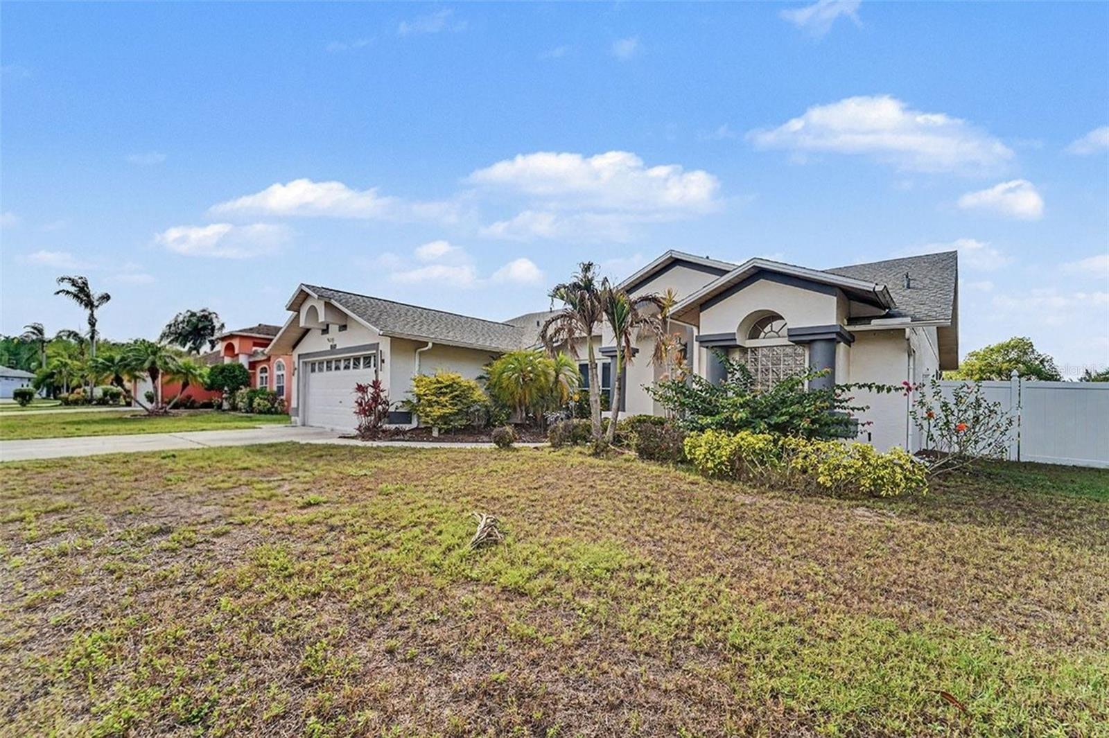 8511 SIAMANG CT — photo 3