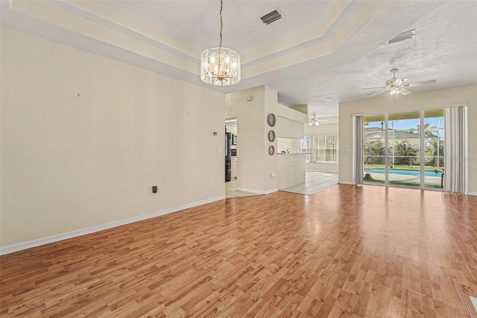 8511 SIAMANG CT — photo 4