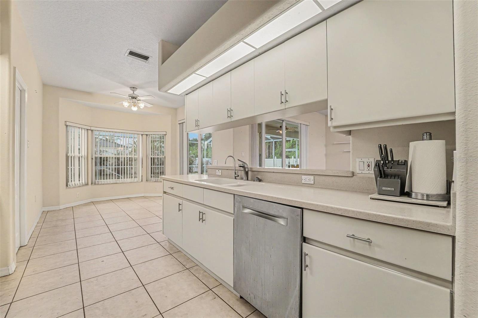 8511 SIAMANG CT — photo 12