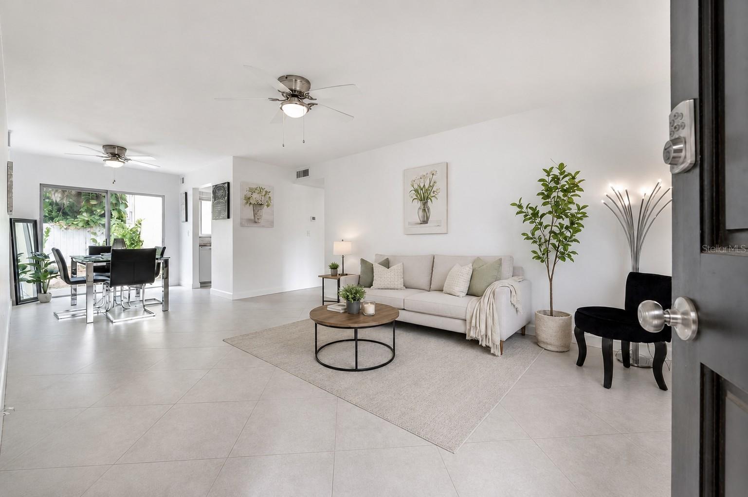 3206 W AZEELE ST #129 — photo 4