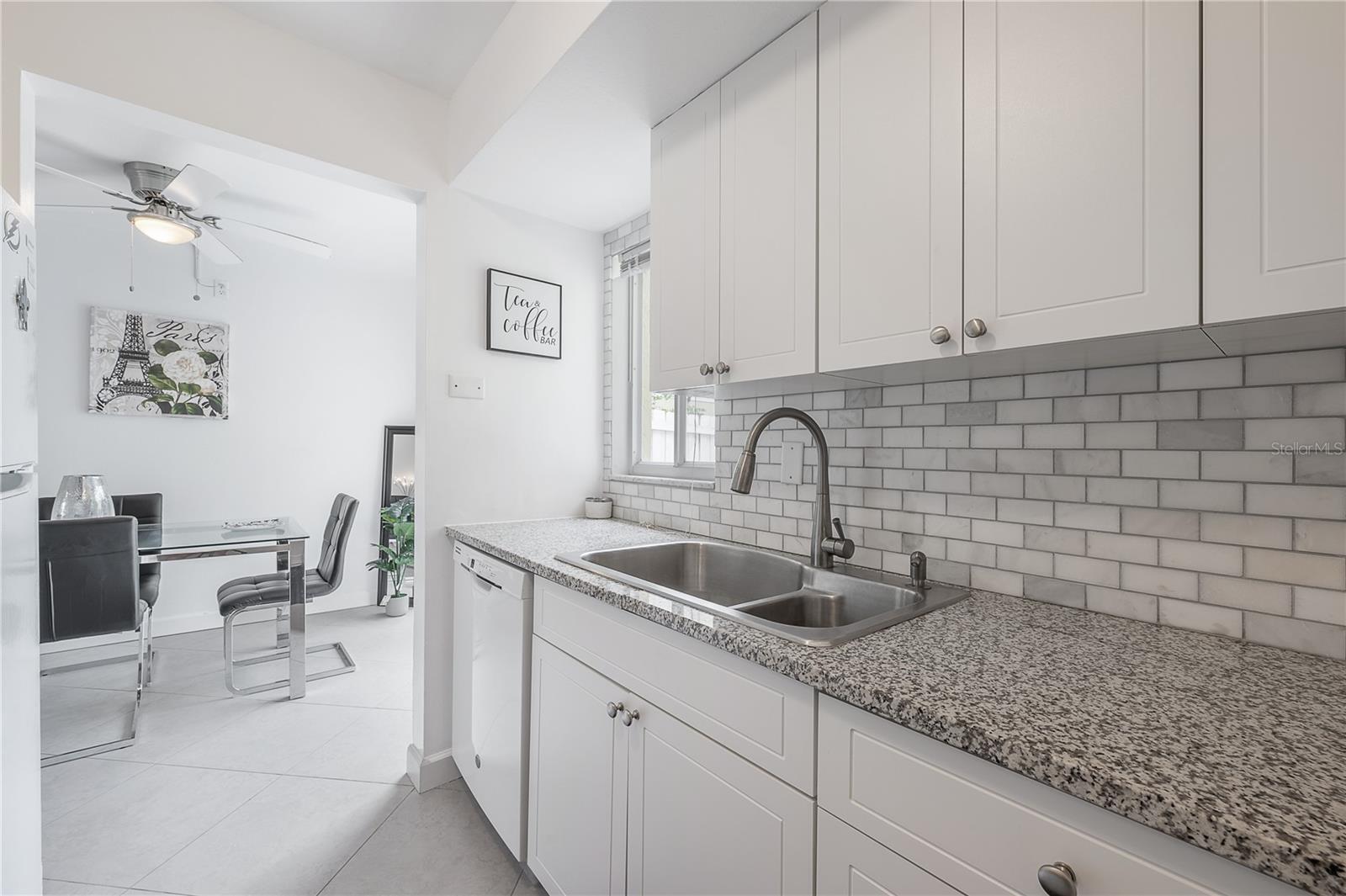 3206 W AZEELE ST #129 — photo 8