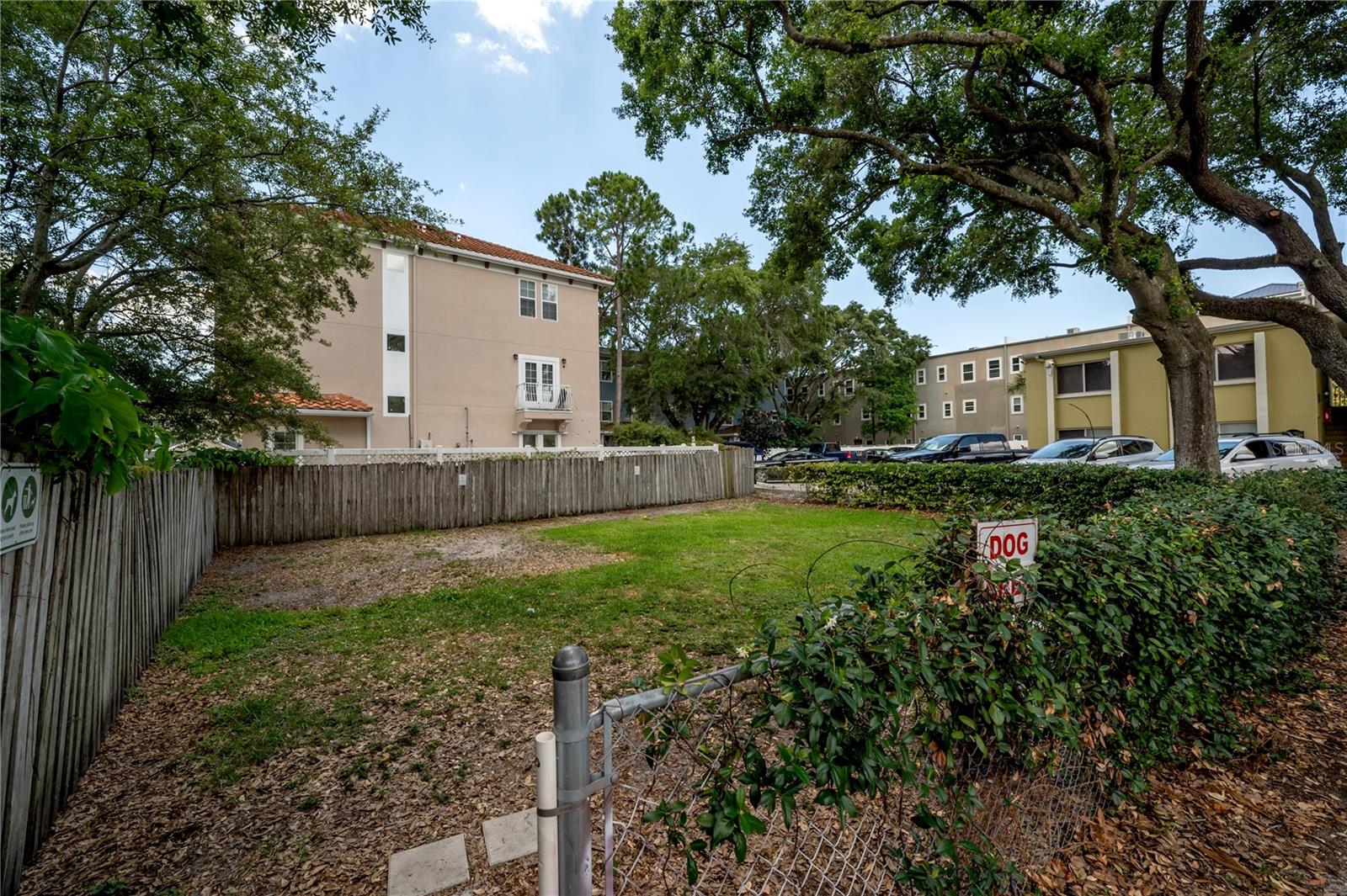 3206 W AZEELE ST #129 — photo 24