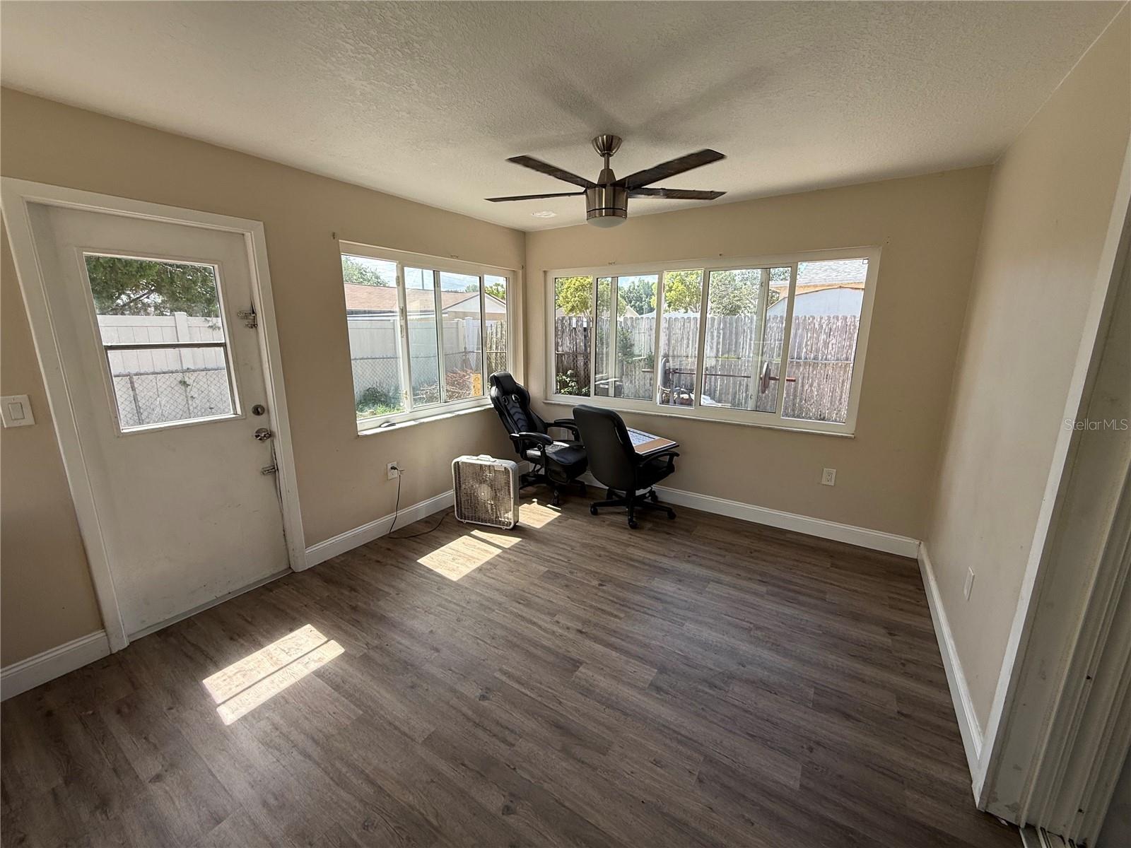 5030 DOEFIELD LN — photo 4