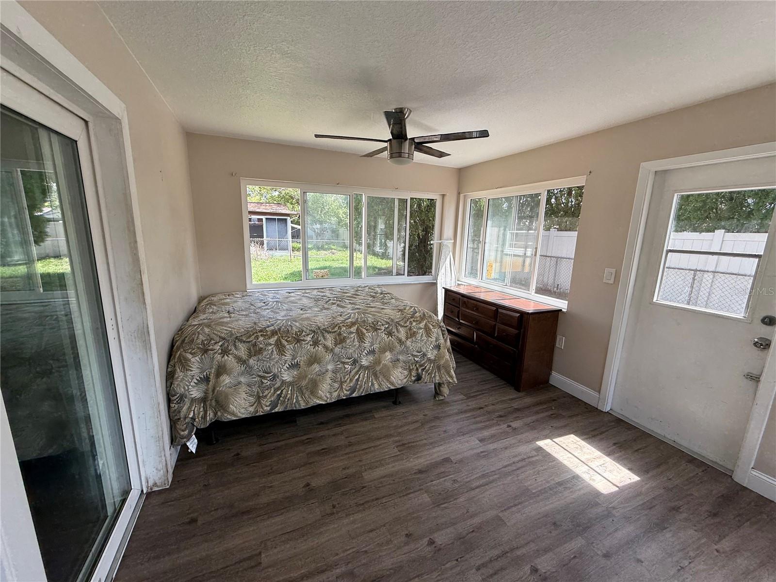 5030 DOEFIELD LN — photo 3