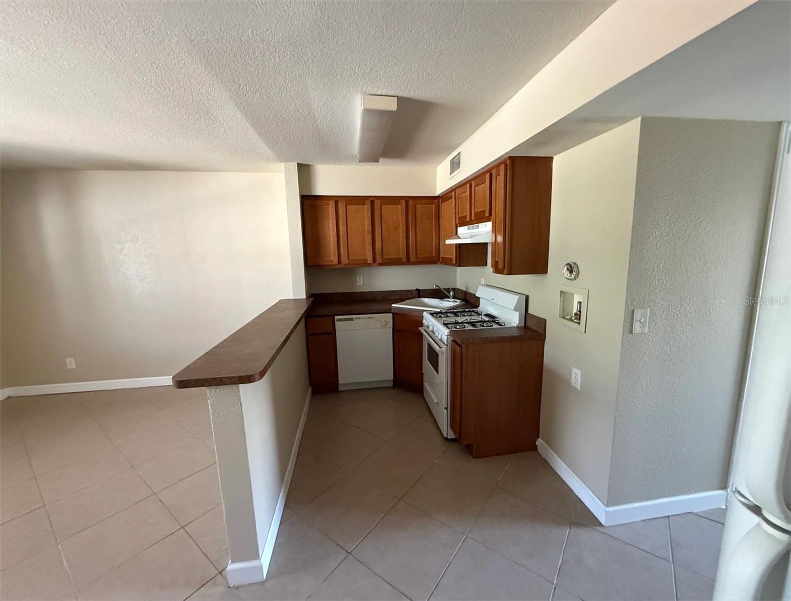 117 N EVERGREEN AVE #102 — photo 4