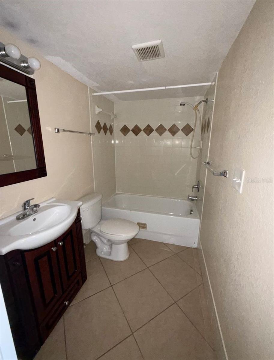 117 N EVERGREEN AVE #102 — photo 7