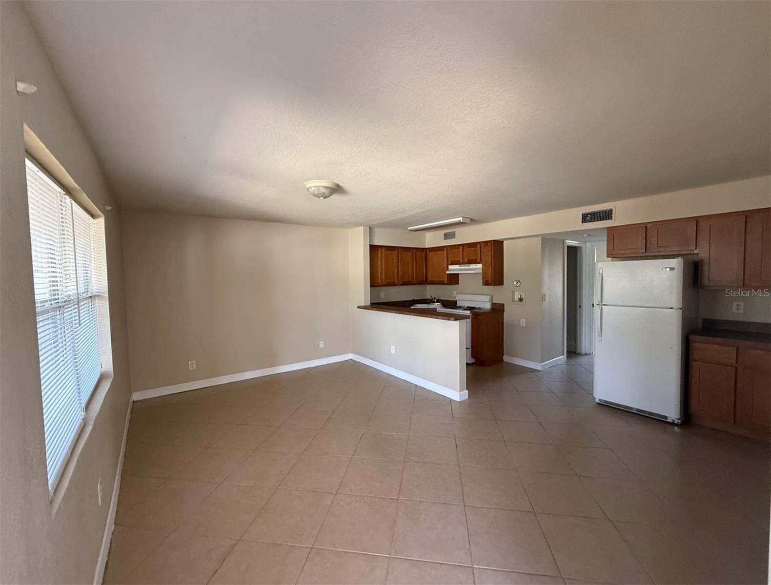 117 N EVERGREEN AVE #102 — photo 3