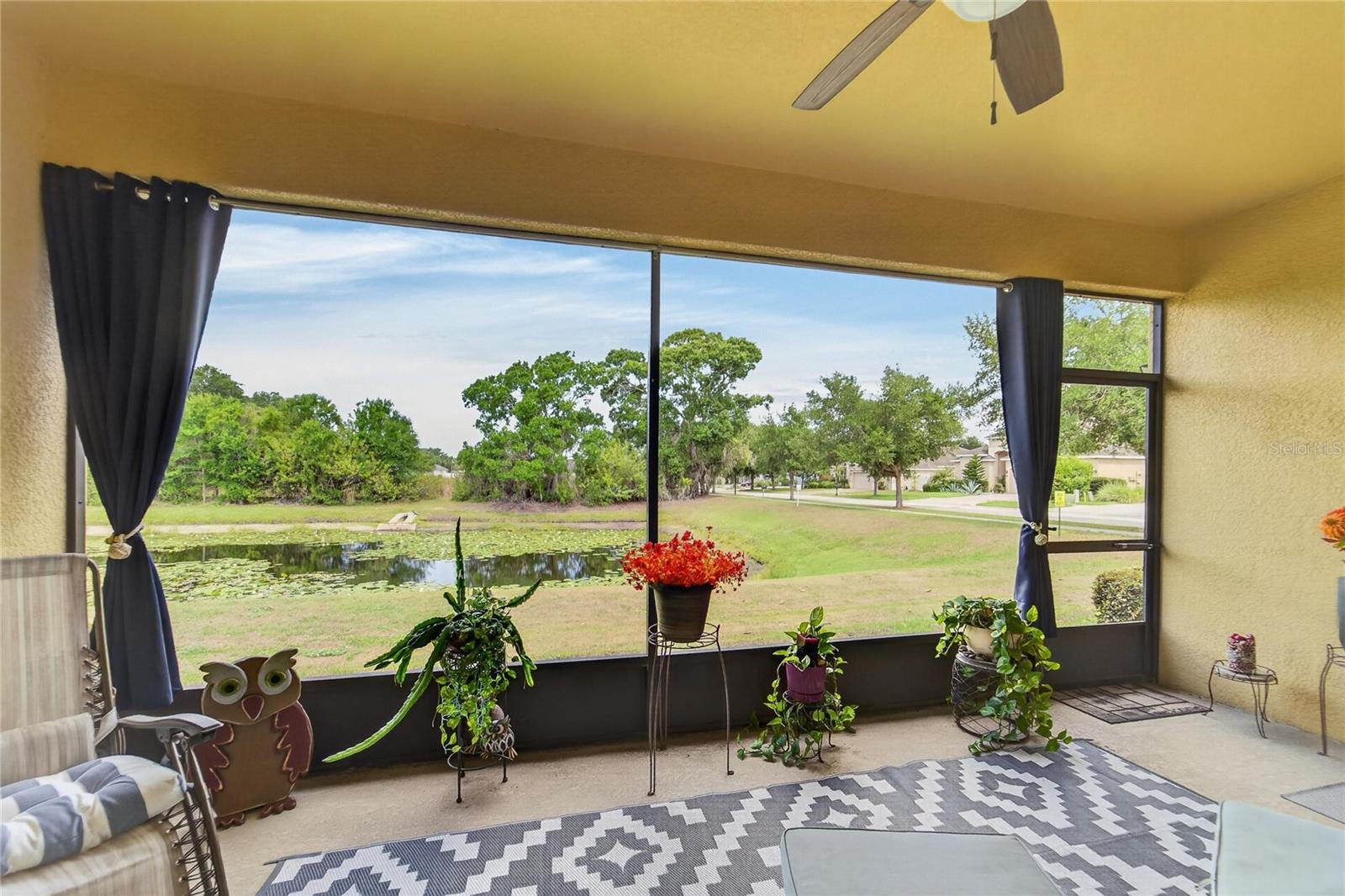 12607 GENEVA GLADE DR — photo 32
