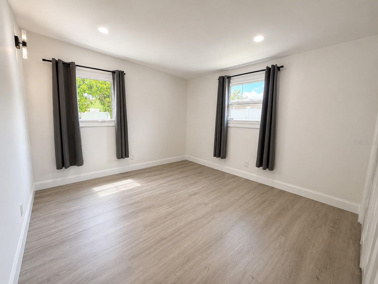 4114 W OLIVE ST — photo 13
