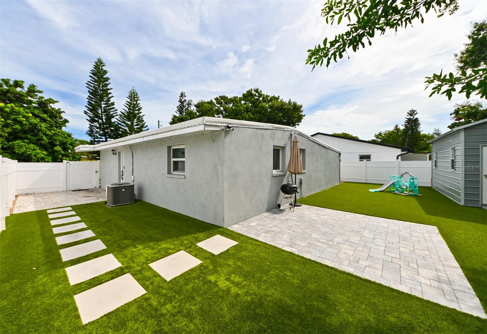 4114 W OLIVE ST — photo 15