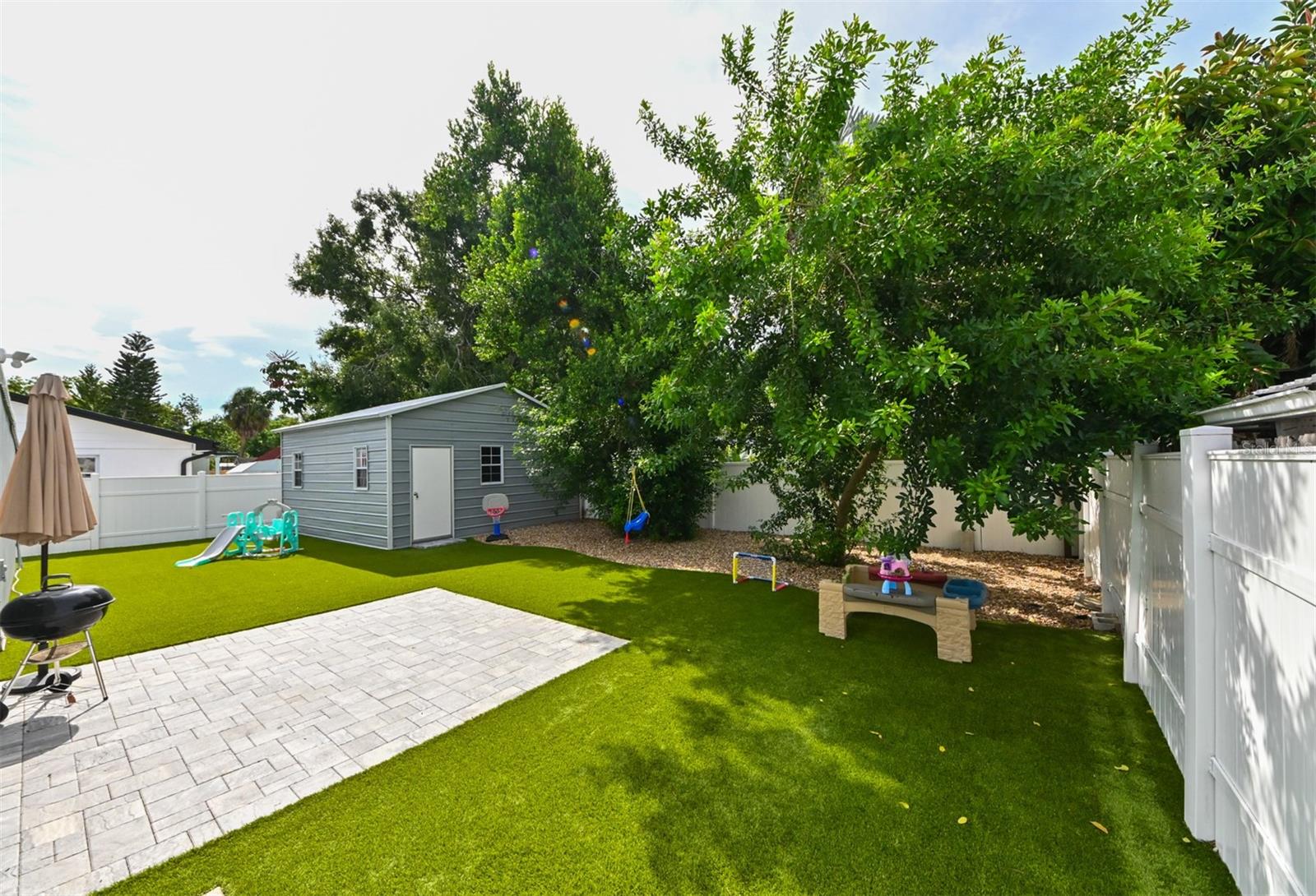 4114 W OLIVE ST — photo 16