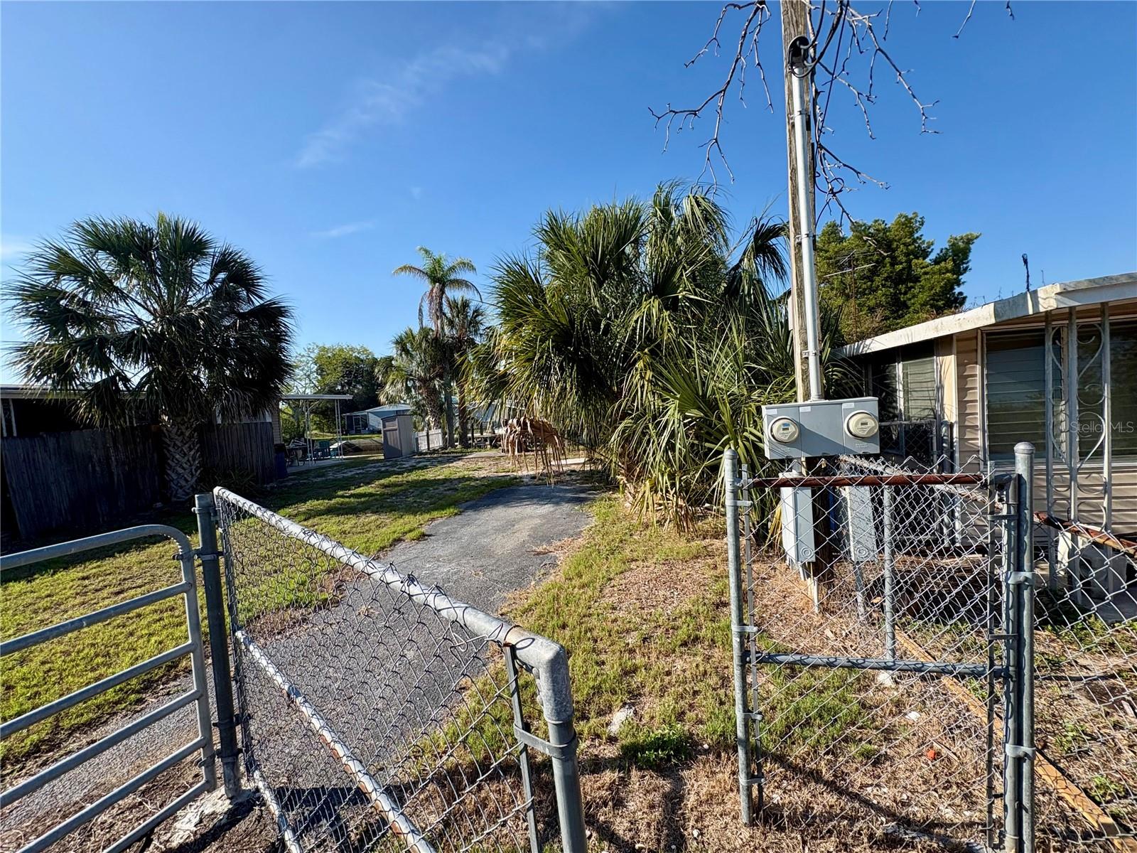 6832 ALBATROSS LN — photo 11