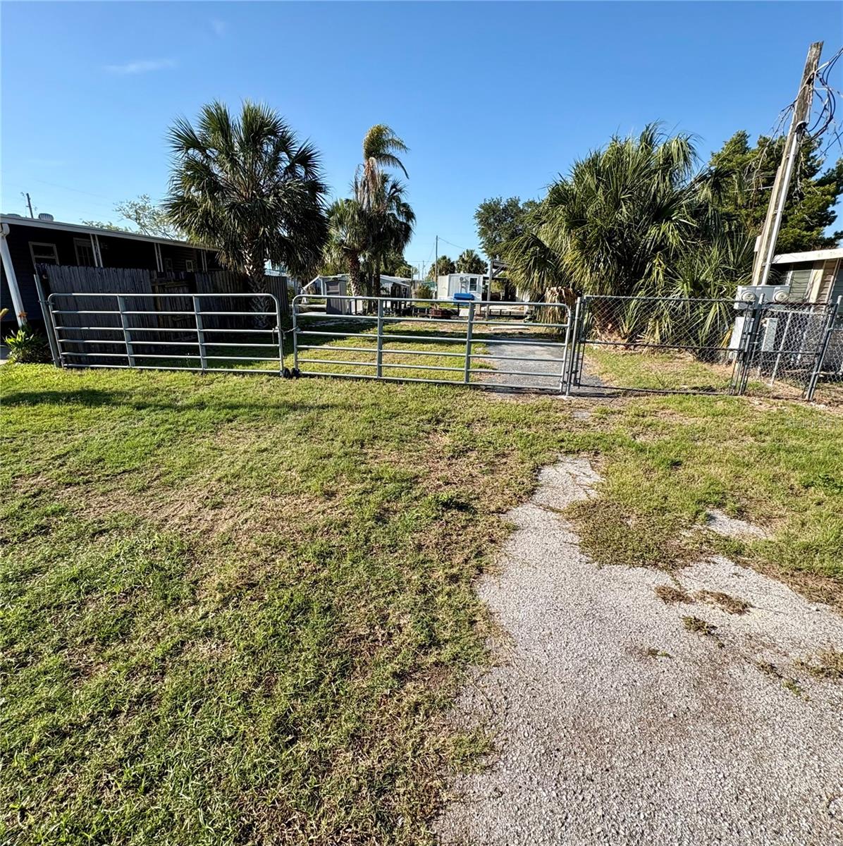 6832 ALBATROSS LN — photo 8