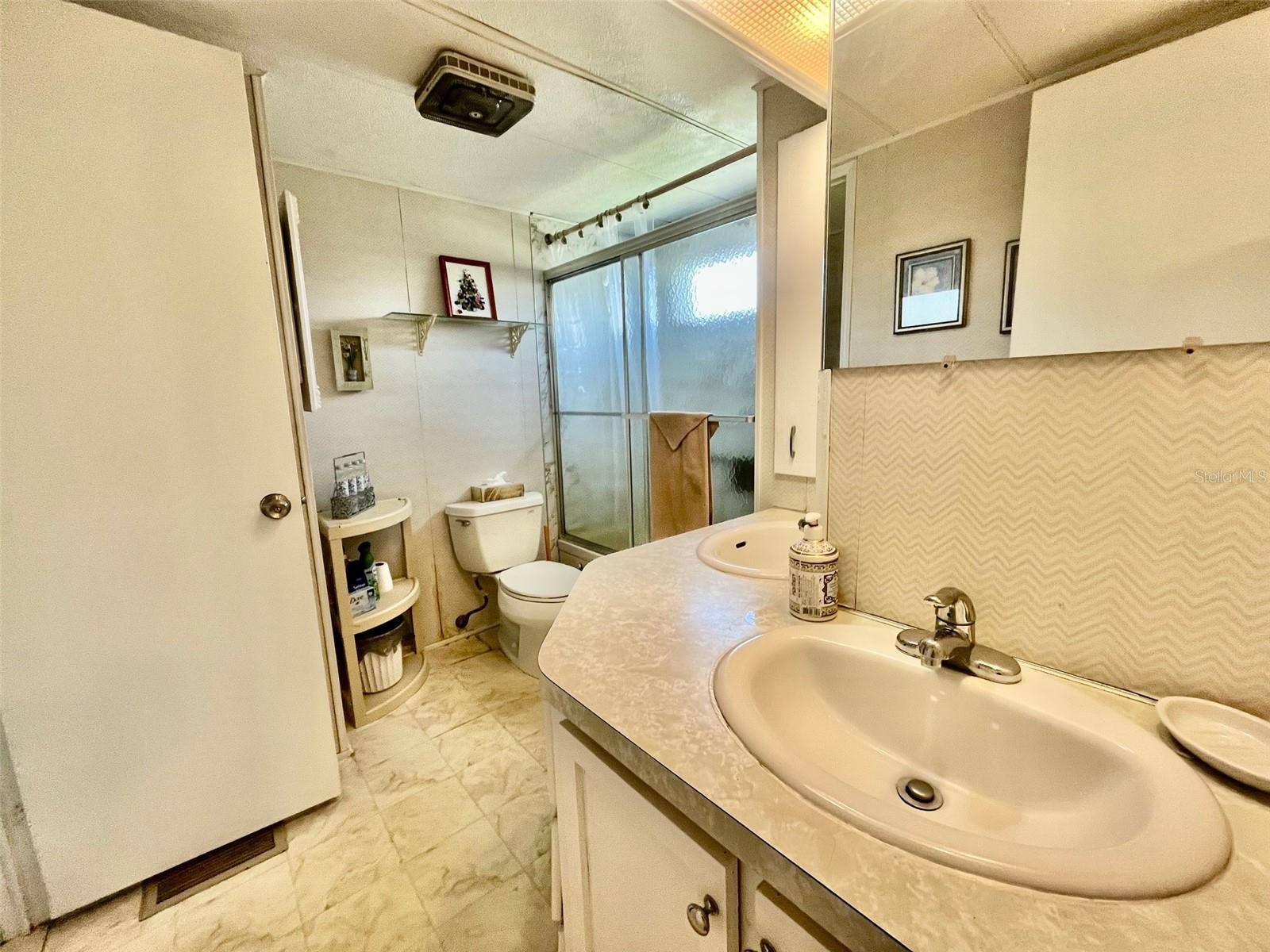130 MELODY LN — photo 13