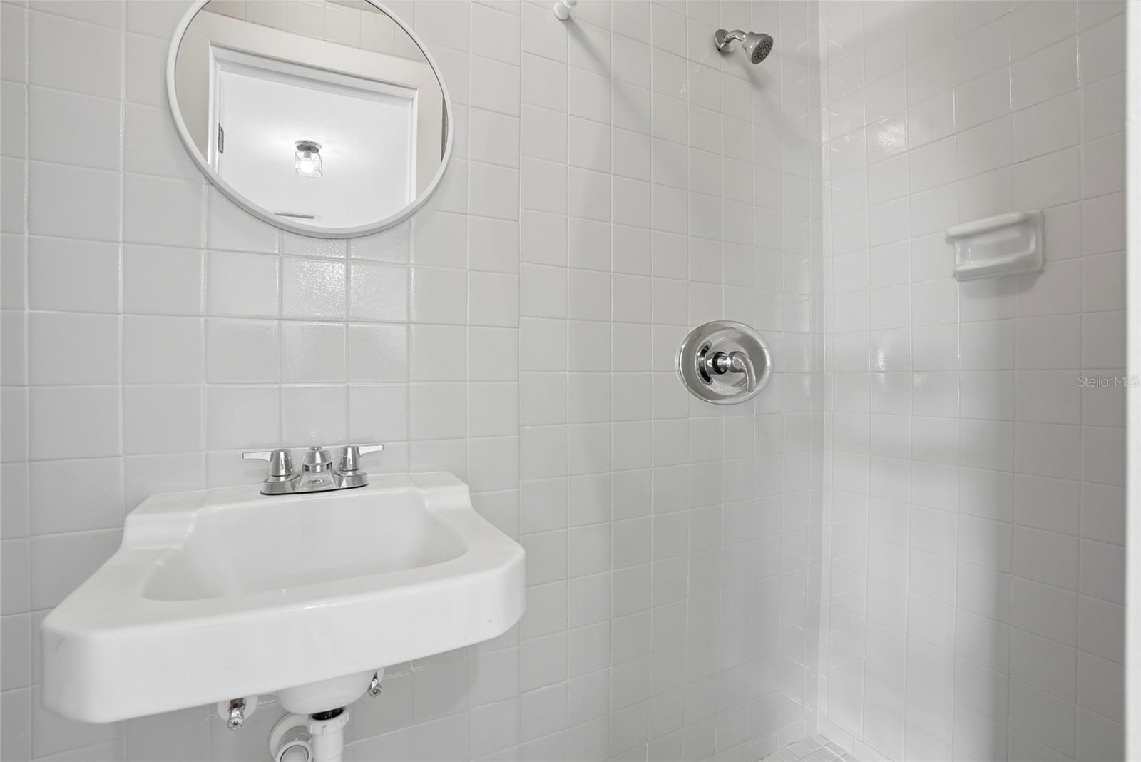 10737 FILLMORE AVE — photo 25