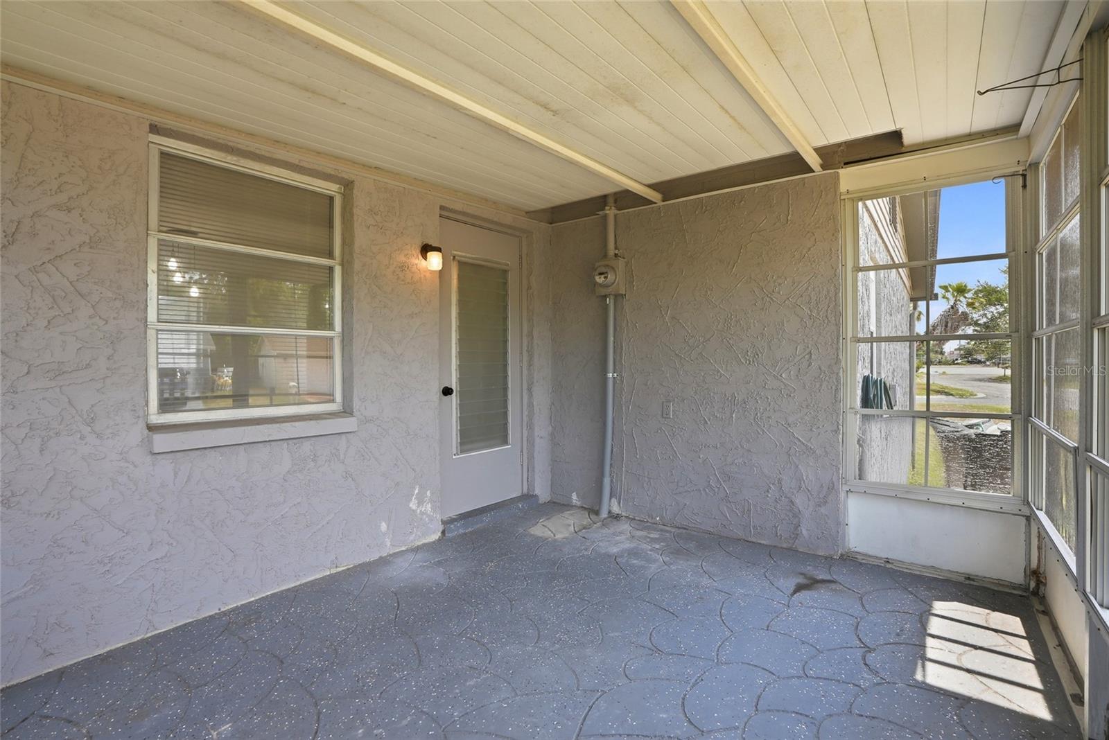 10737 FILLMORE AVE — photo 29