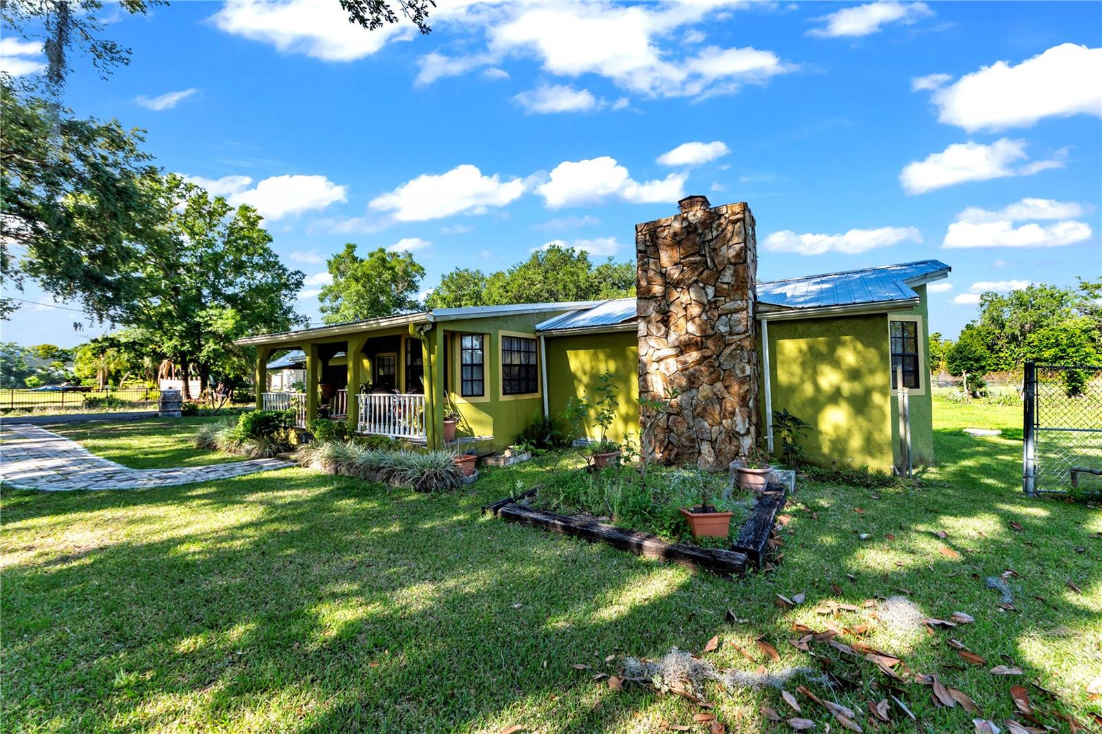 13610 ACKER RD — photo 2