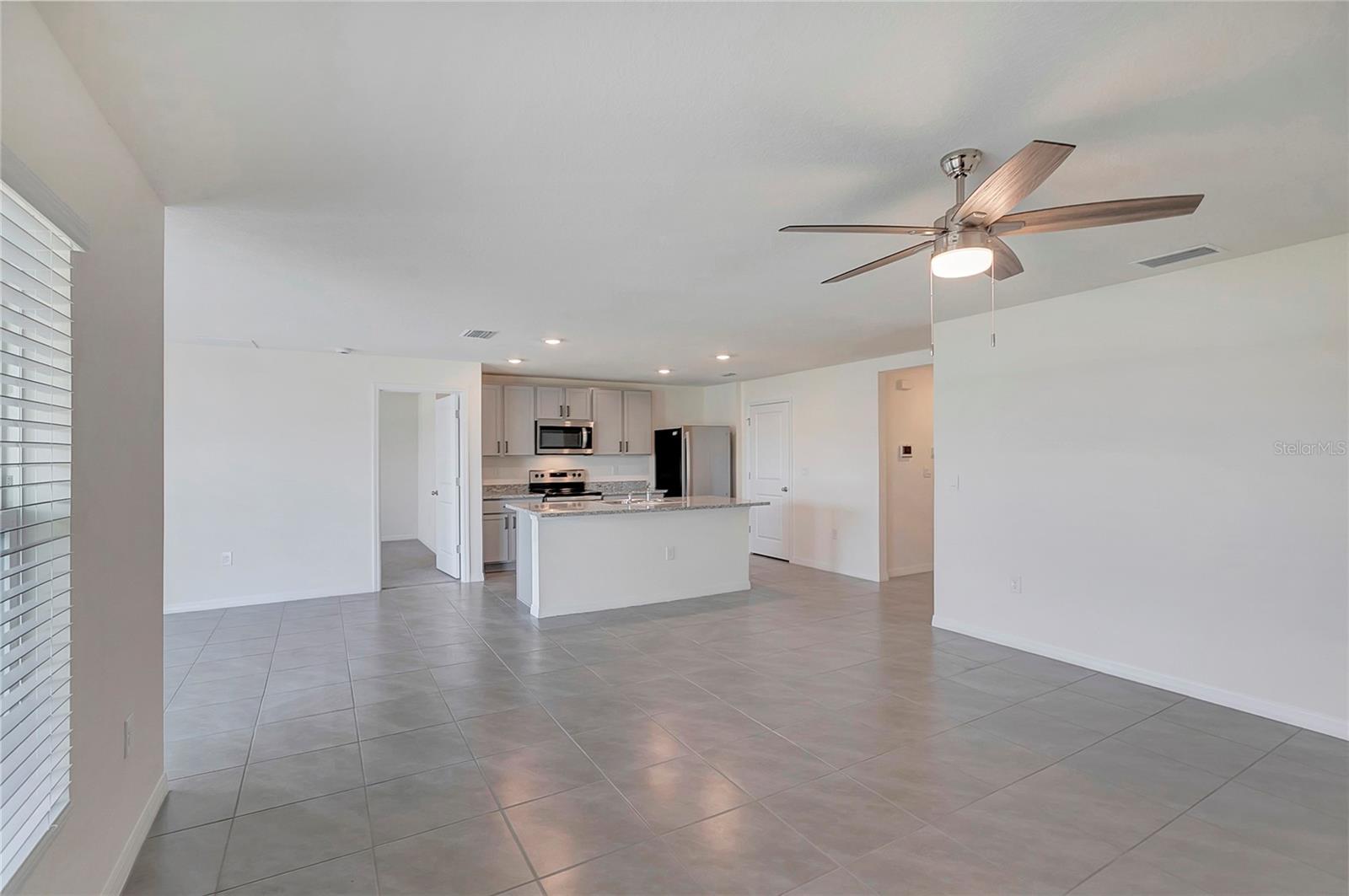 810 ACE OUTLAW AVE — photo 9