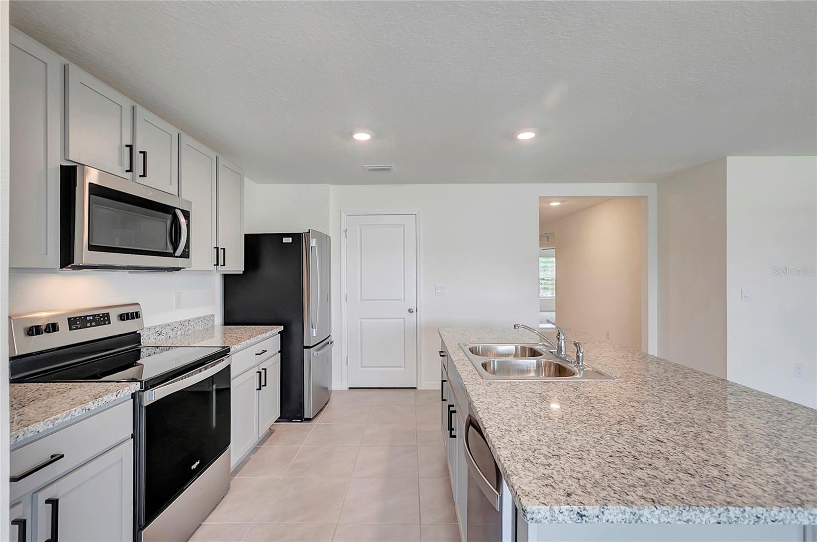 810 ACE OUTLAW AVE — photo 14