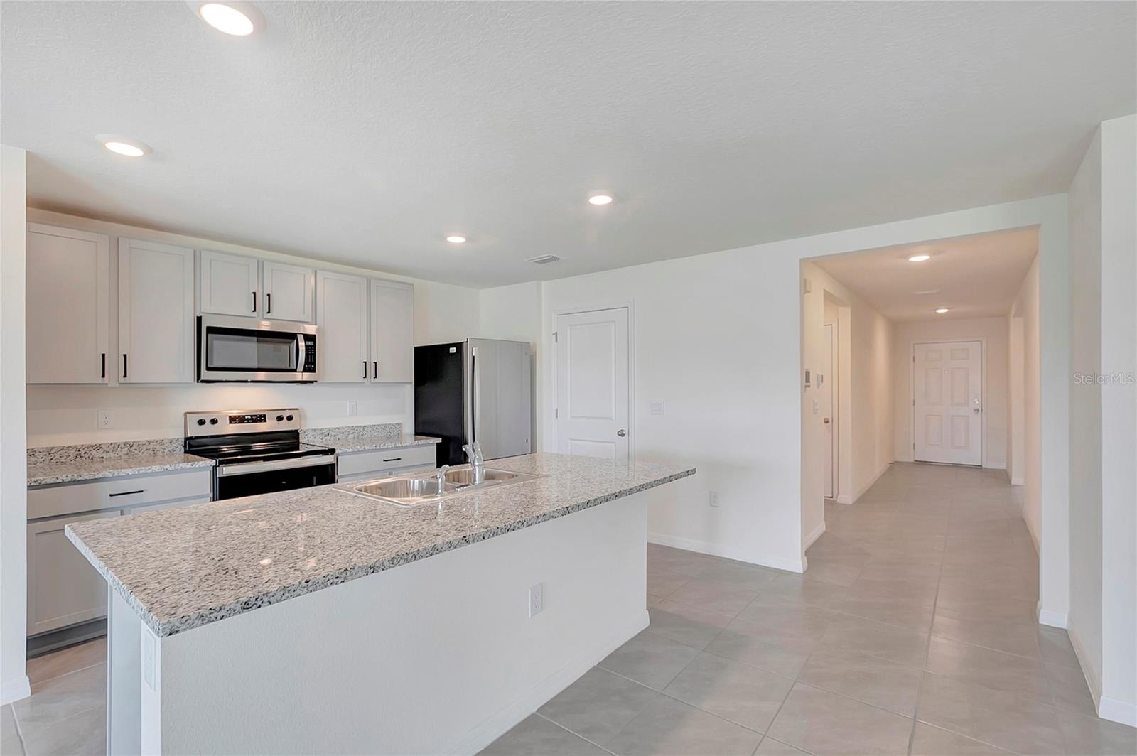 810 ACE OUTLAW AVE — photo 11
