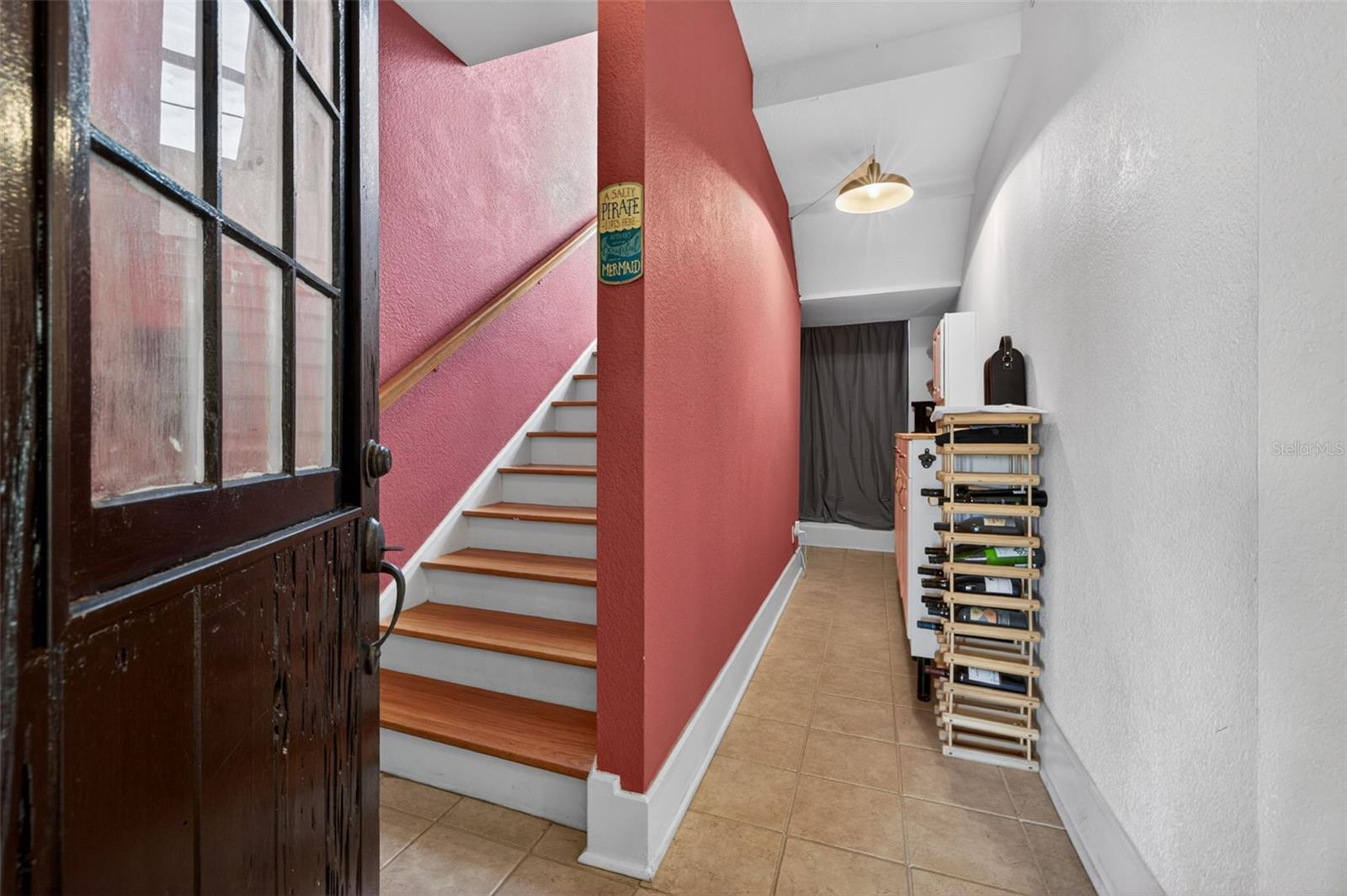 210 22ND AVE NE #12 — photo 4