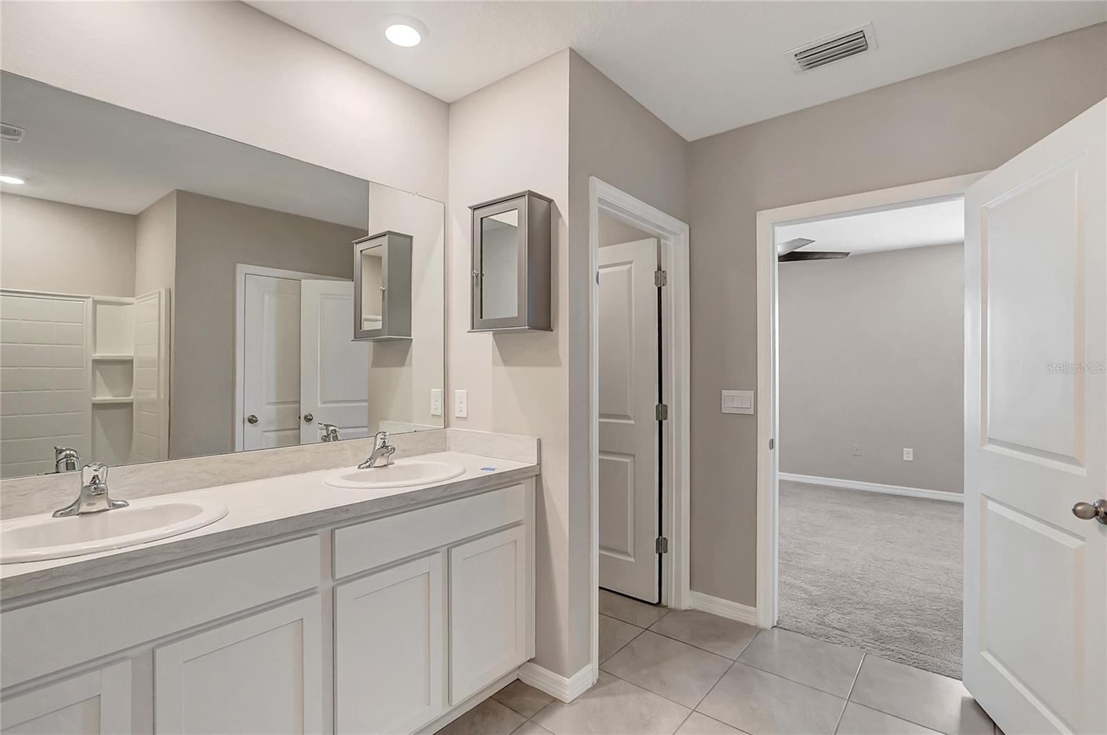 17038 WAVE TRESSLE PL — photo 34