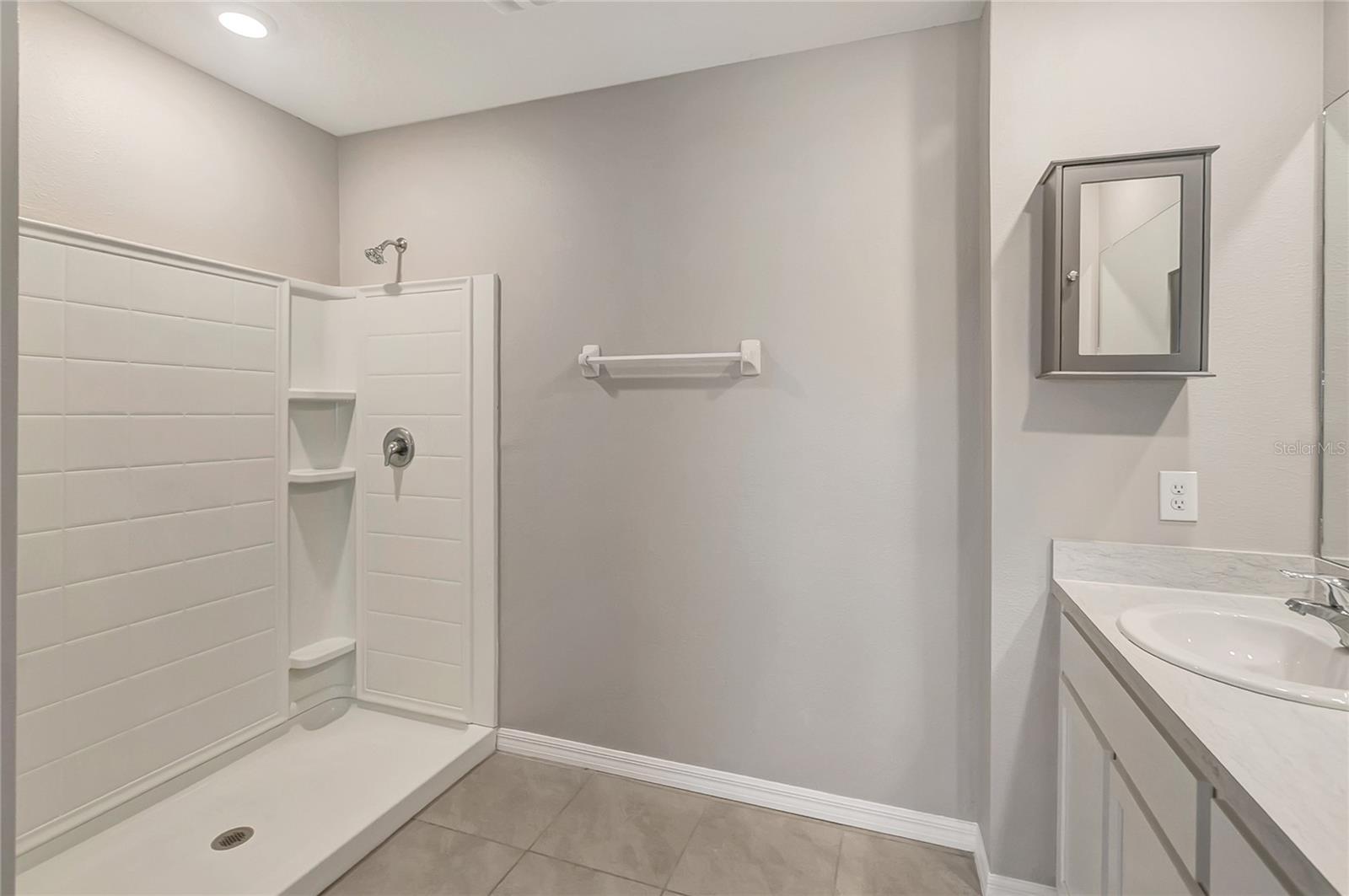 17038 WAVE TRESSLE PL — photo 33