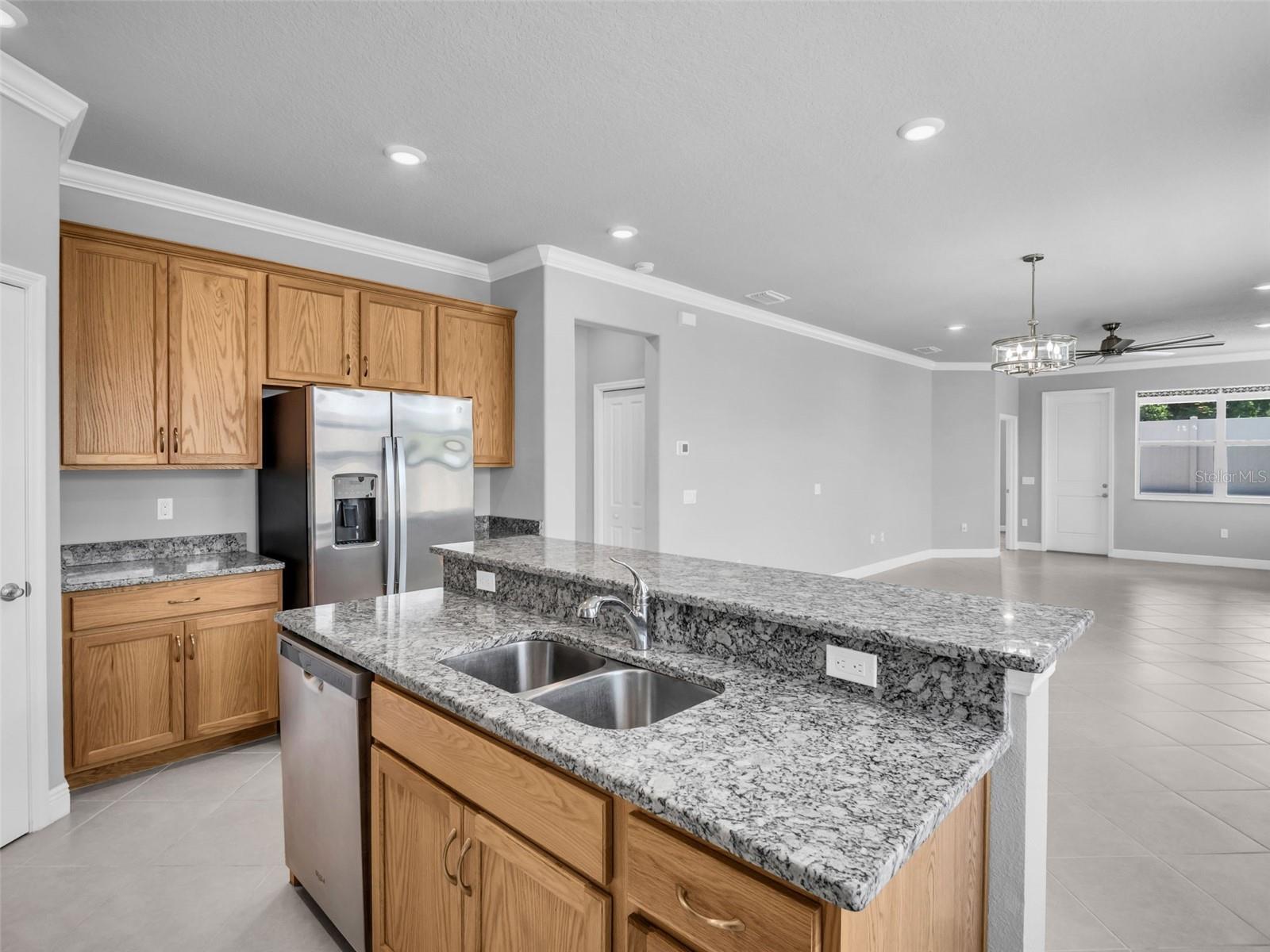 1461 N RIVER CIR — photo 10