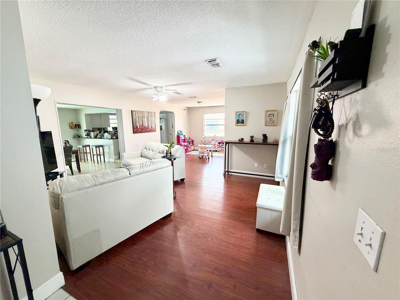 143 VALLEY CIR — photo 8