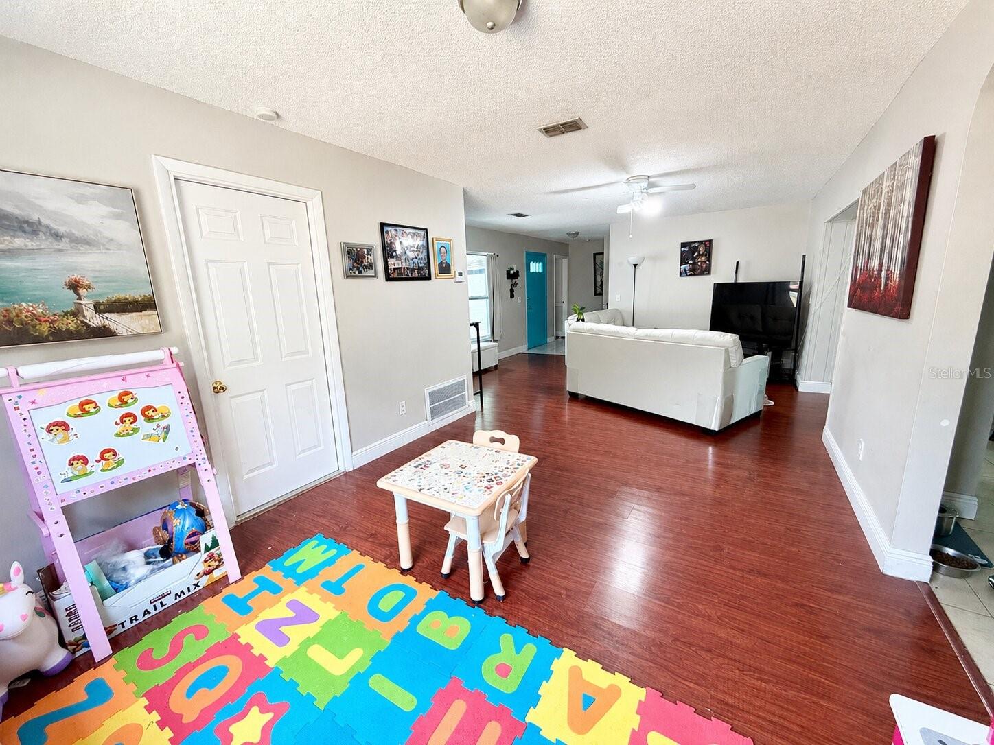 143 VALLEY CIR — photo 7