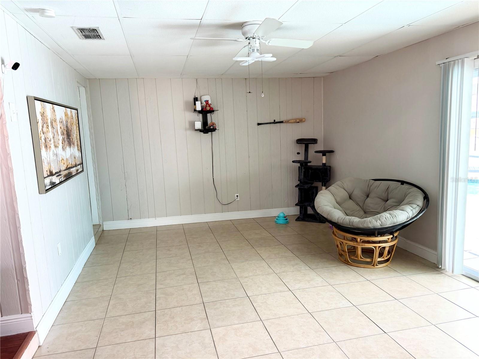 143 VALLEY CIR — photo 11