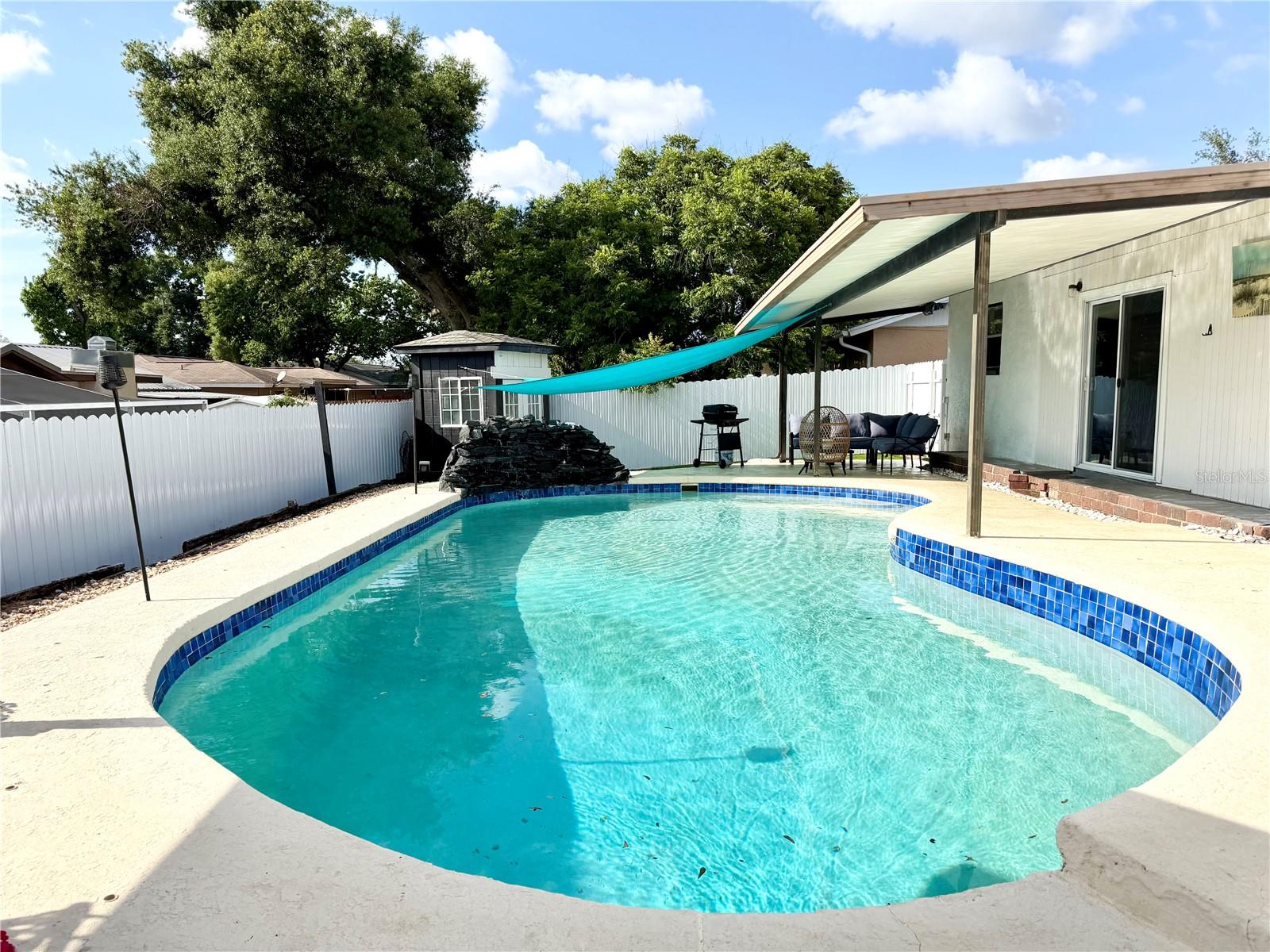 143 VALLEY CIR — photo 4