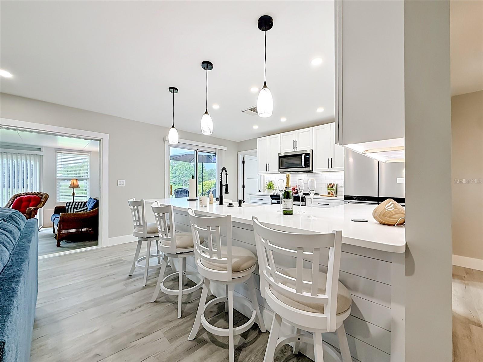 508 SHORE DR — photo 8