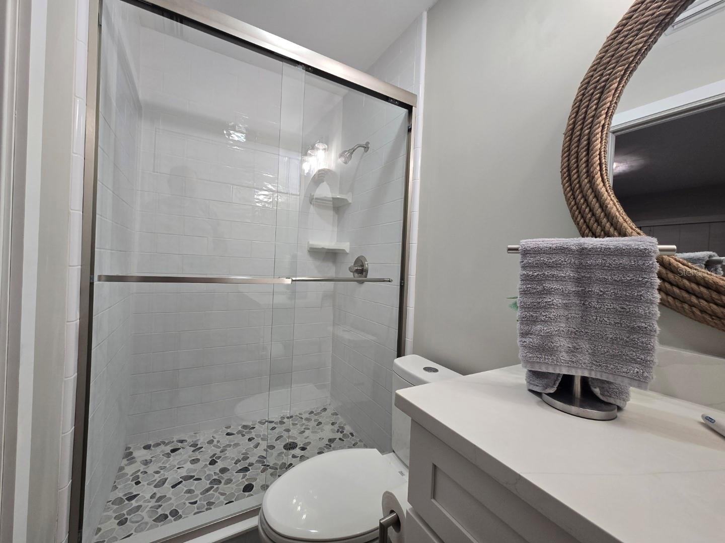 508 SHORE DR — photo 17