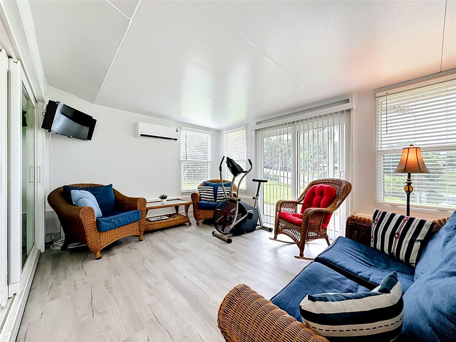 508 SHORE DR — photo 12