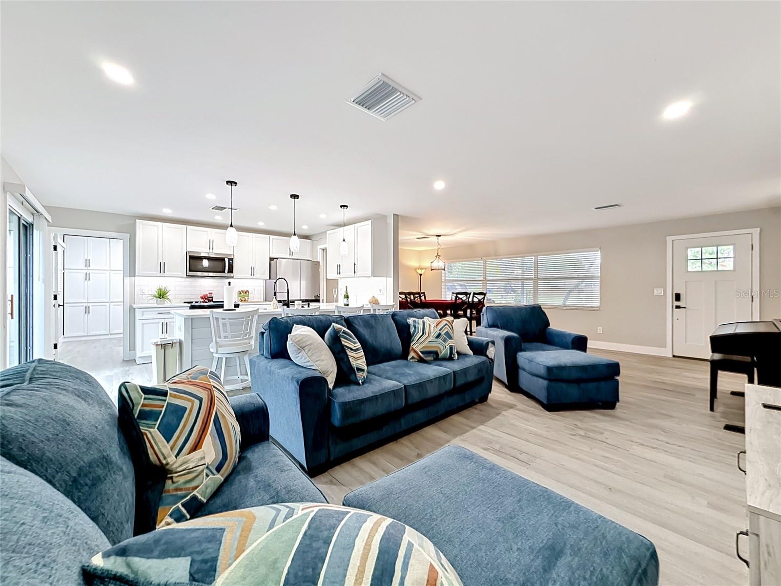 508 SHORE DR — photo 6