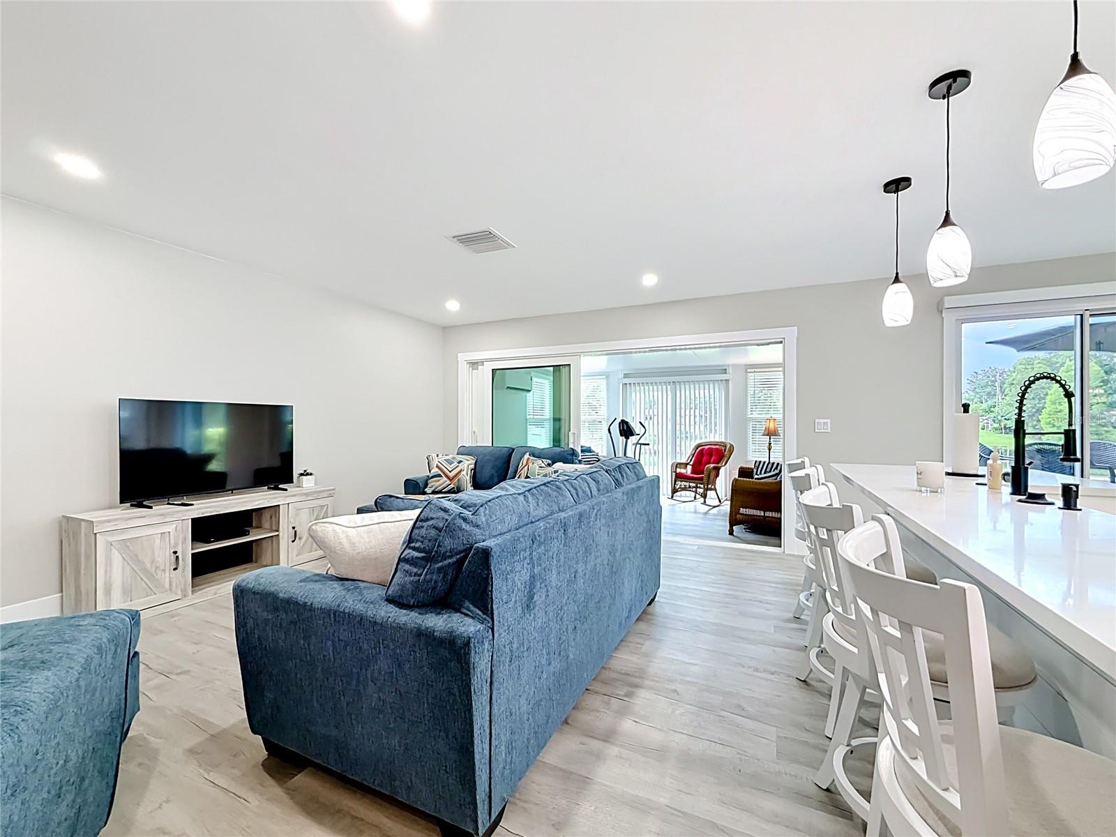 508 SHORE DR — photo 7
