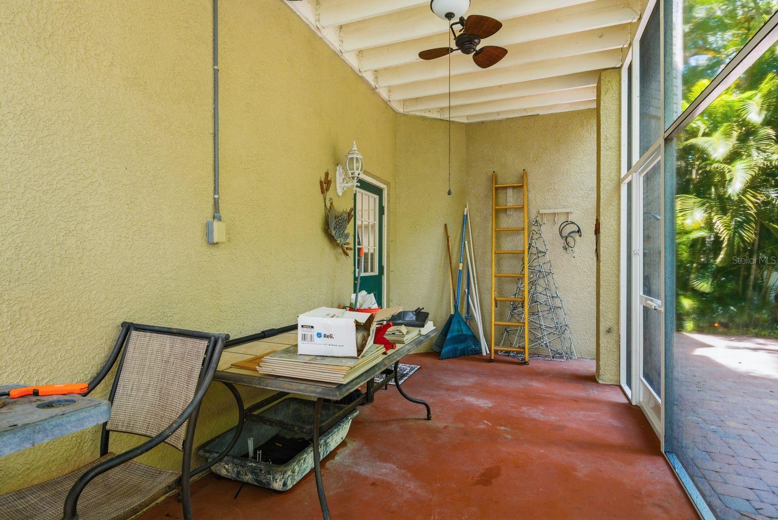 503 PALM AVE — photo 45