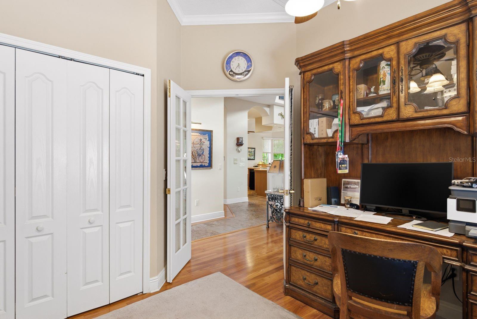 503 PALM AVE — photo 26
