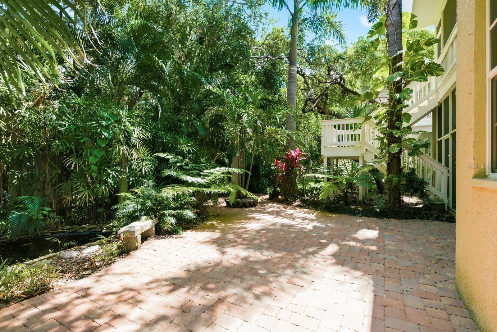 503 PALM AVE — photo 49
