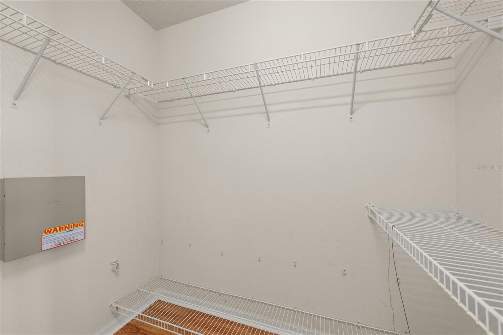 18208 BRELAND DR — photo 32