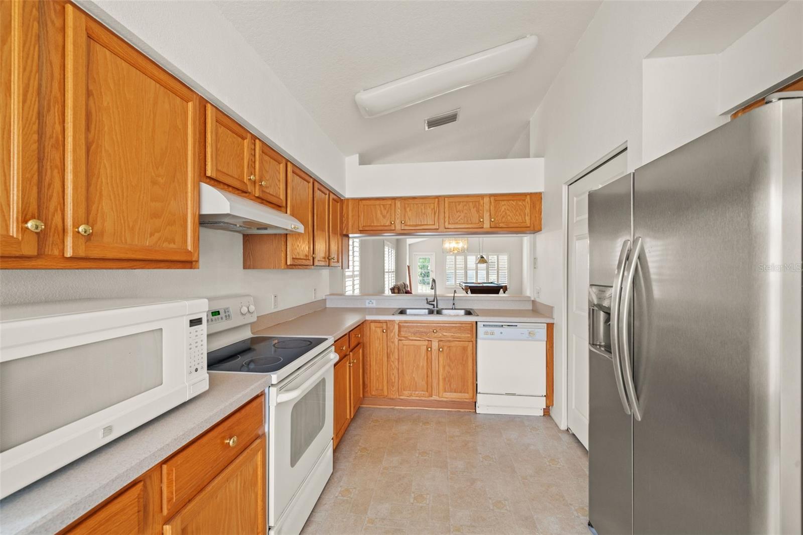 18208 BRELAND DR — photo 18