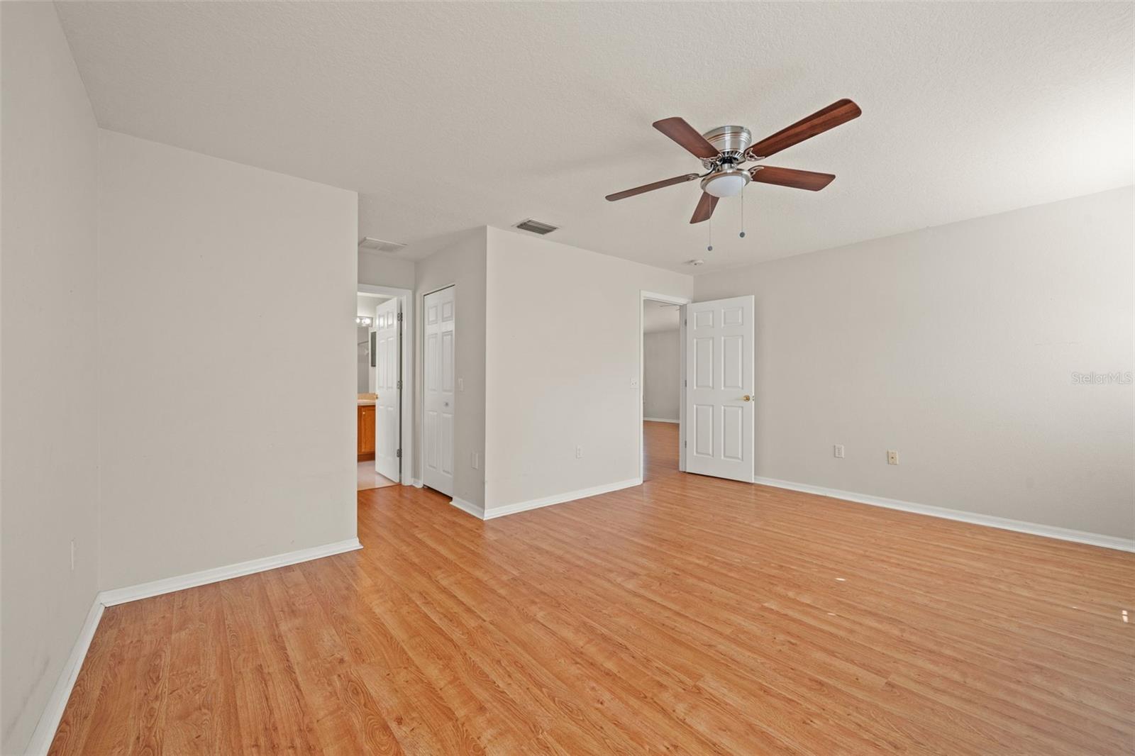 18208 BRELAND DR — photo 9