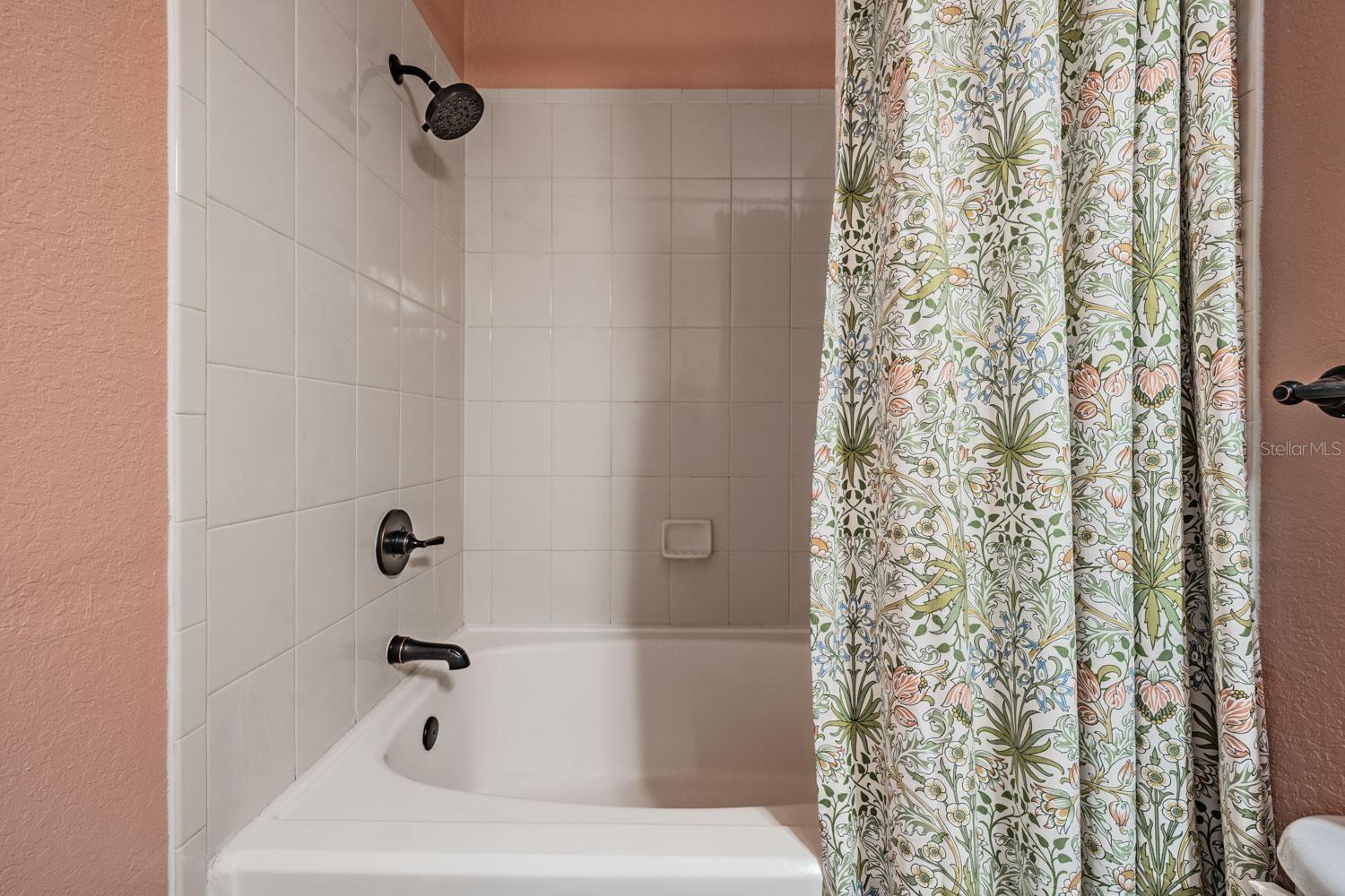10103 COURTNEY OAKS CIR #103 — photo 19