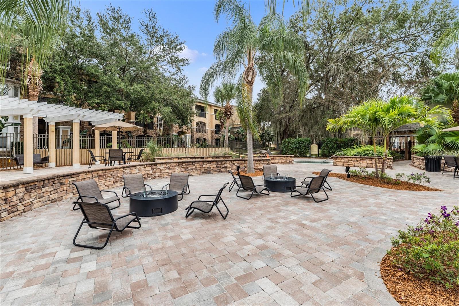 10103 COURTNEY OAKS CIR #103 — photo 29