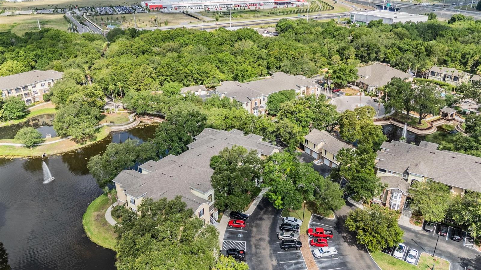 10103 COURTNEY OAKS CIR #103 — photo 35